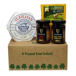 Irisches Käsepaket mit 2 Guinness Chutneys in der Irland Präsentbox - 1